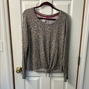 No Boundaries Gray Leopard Print Long Sleeve Top